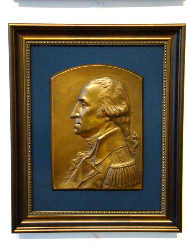 A fine vintage bronze plaque depicting George Washington sculpted by Luini Costanzo circa 1920 — image 2